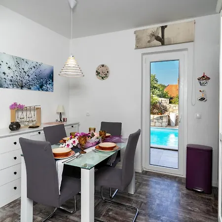 Nice Home In Kornic With House Sea View *