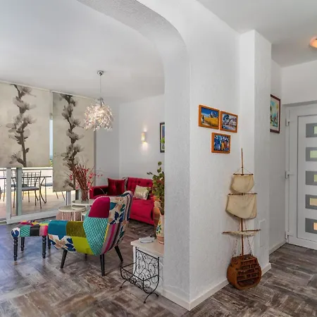 In With House Sea View Vakantiehuis