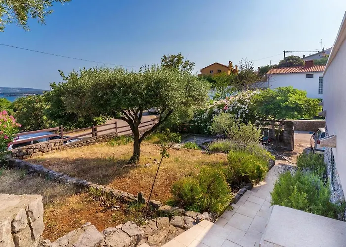 In With House Sea View Vakantiehuis Kornić